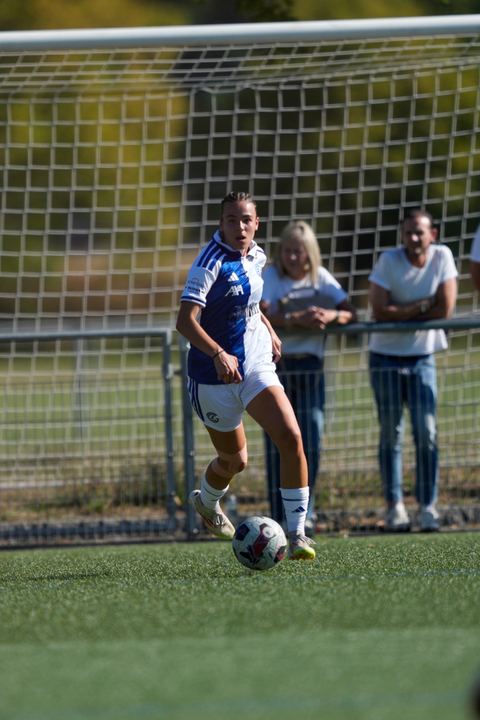 Schweiz: AXA Women's Super League 2026/2027, FC Aarau Frauen vs GC Frauenfussball - Sportanlage Schachen, Aarau: Emma Egli (21 Grasshoppers)