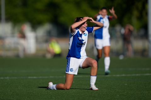Schweiz: AXA Women's Super League 2026/2027, FC Aarau Frauen vs GC Frauenfussball - Sportanlage Schachen, Aarau: Giulia Looser (24 Grasshoppers) jubelt unglÃ¤ubig nach ihrem Tor