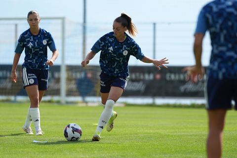 Crans-Montana, Switzerland - July 25: Chaney Amanda (22 SFCCF) during the AXA Women's Super League match between Servette FC Chenois Feminin and FC Sion Feminin at Stade du Christ-Roi on July 25, 2026 in Crans-Montana, Switzerland.